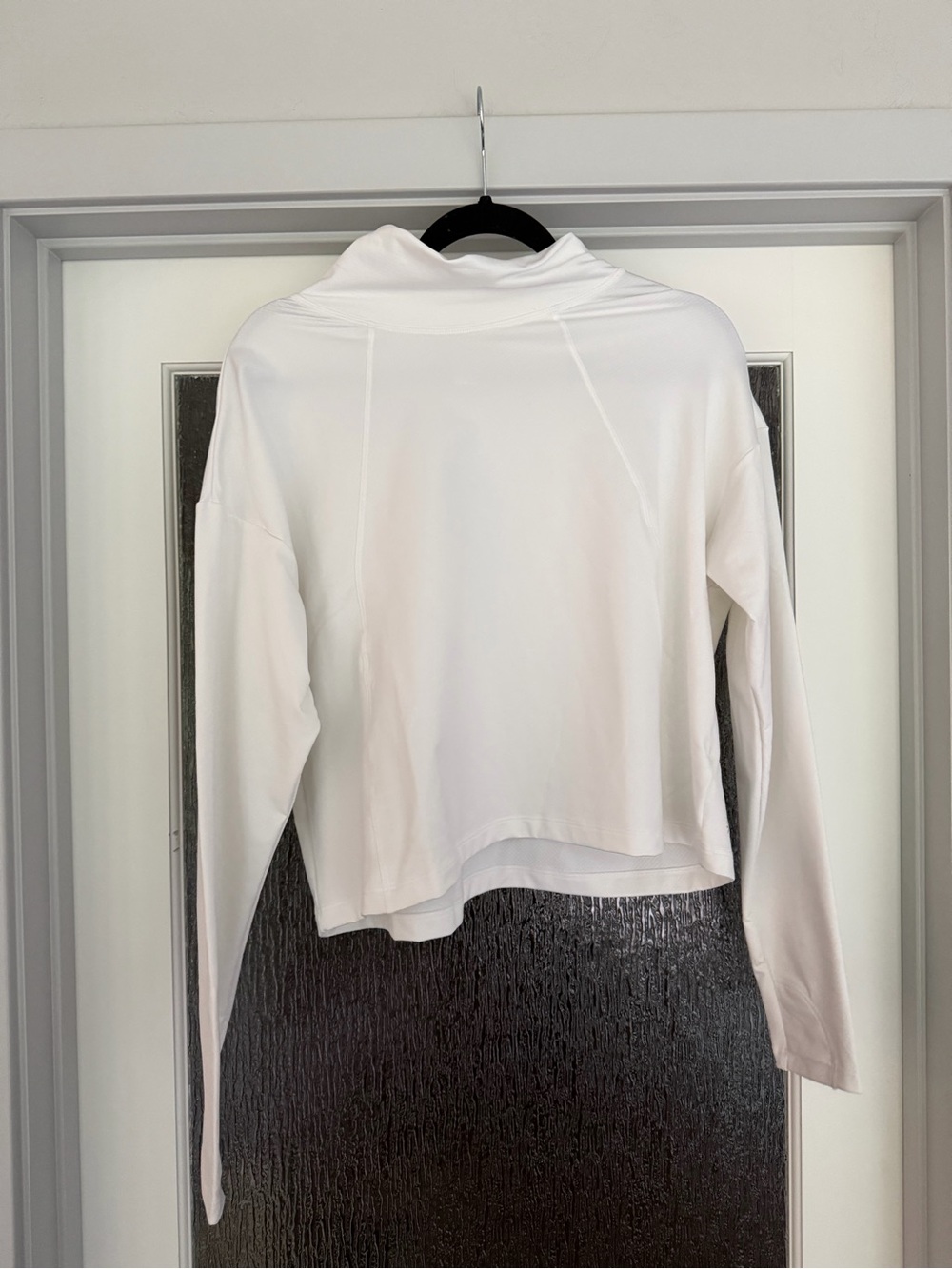 Athleta Women's White Long Sleeve Pullover Top